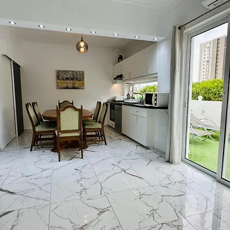 Complex House Near The بيت للعطل